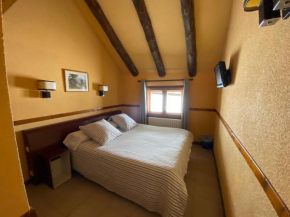  Hotel Copacabana  Пас-Де-Ла-Каса
